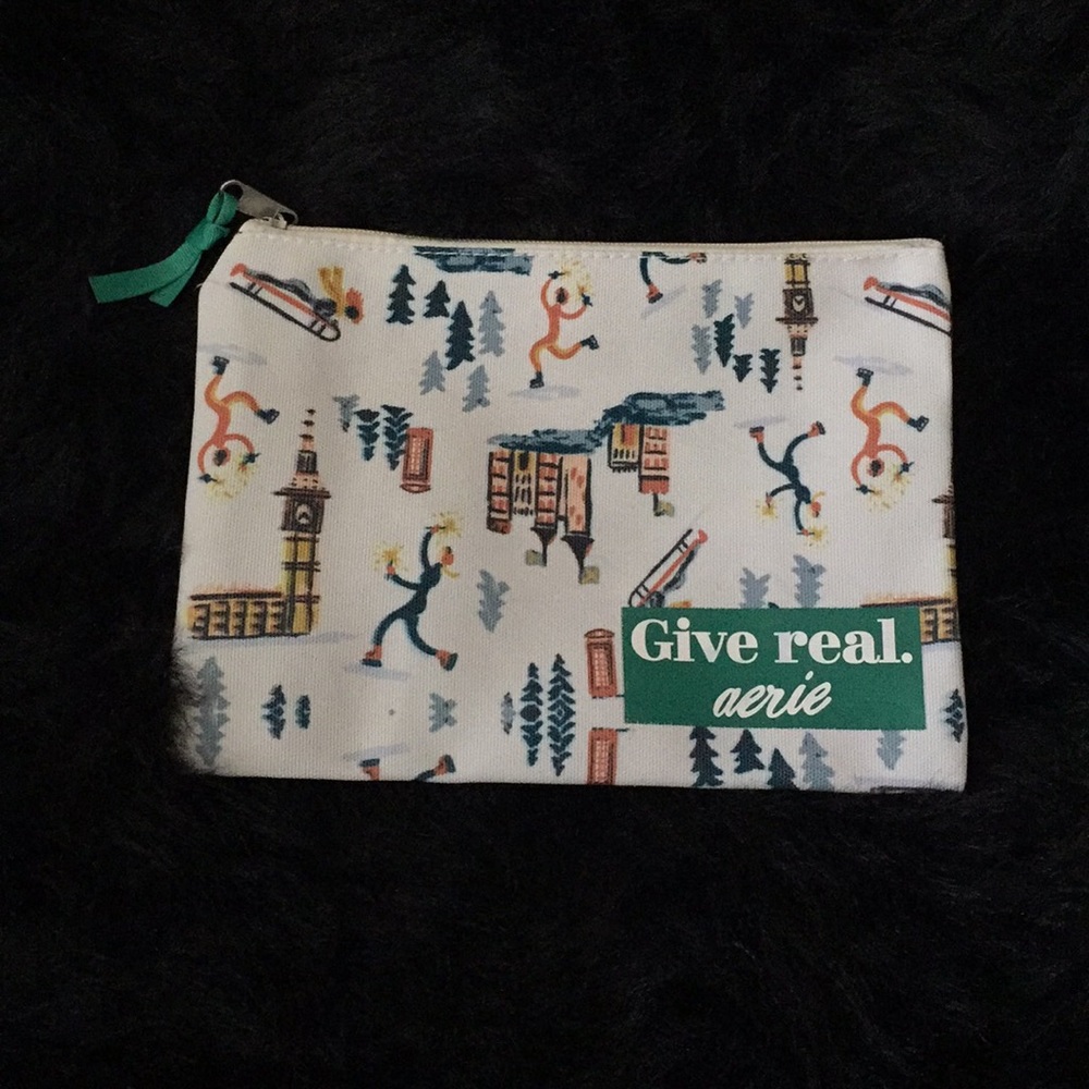 American Eagle pouch.